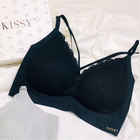 Kissy Black Camisole Sling Style Padded Seamless Bra Size Large - Picture 4 of 9